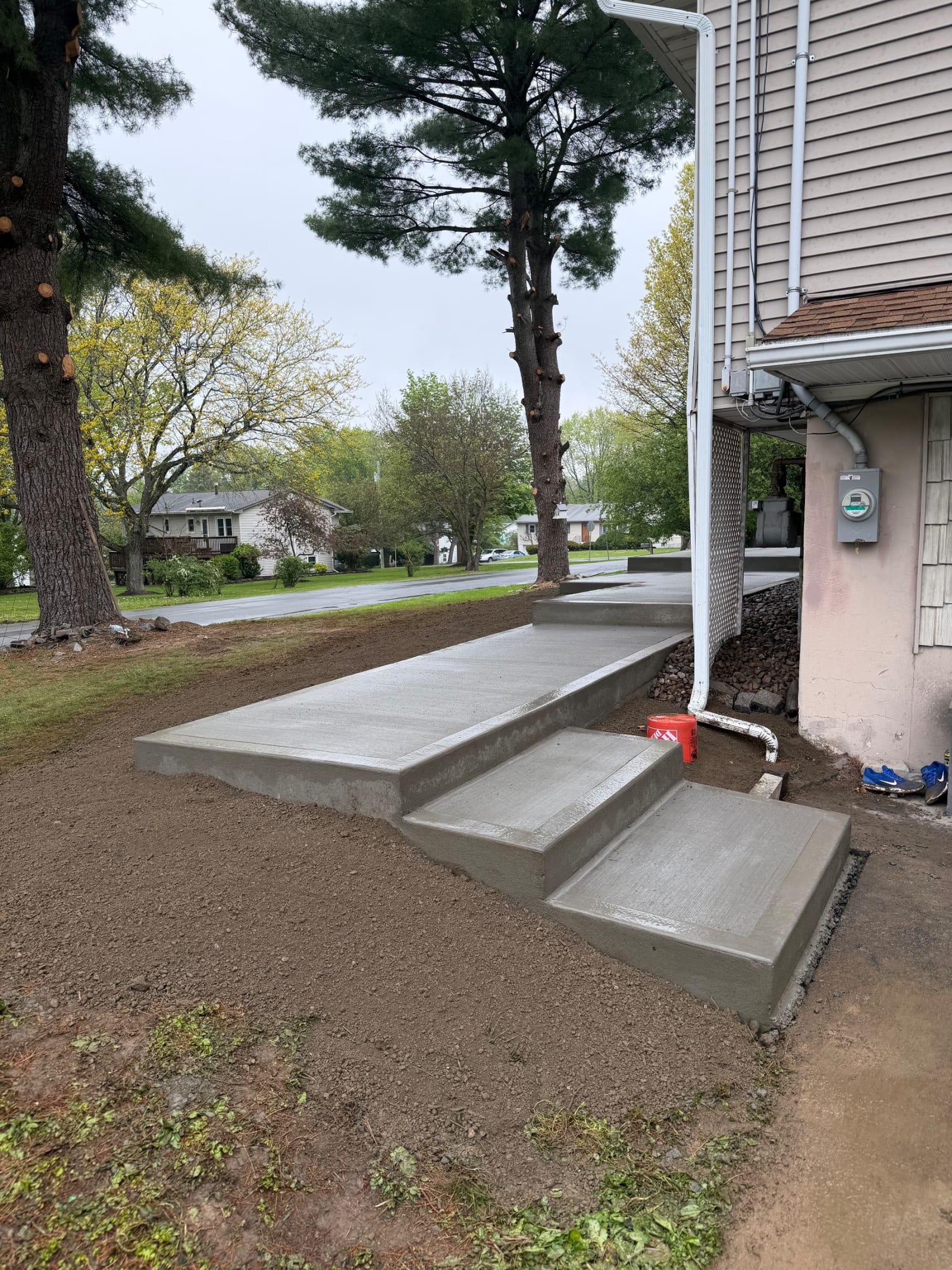Steps and walk, broom finish by Legacy Concrete, Poughkeepsie